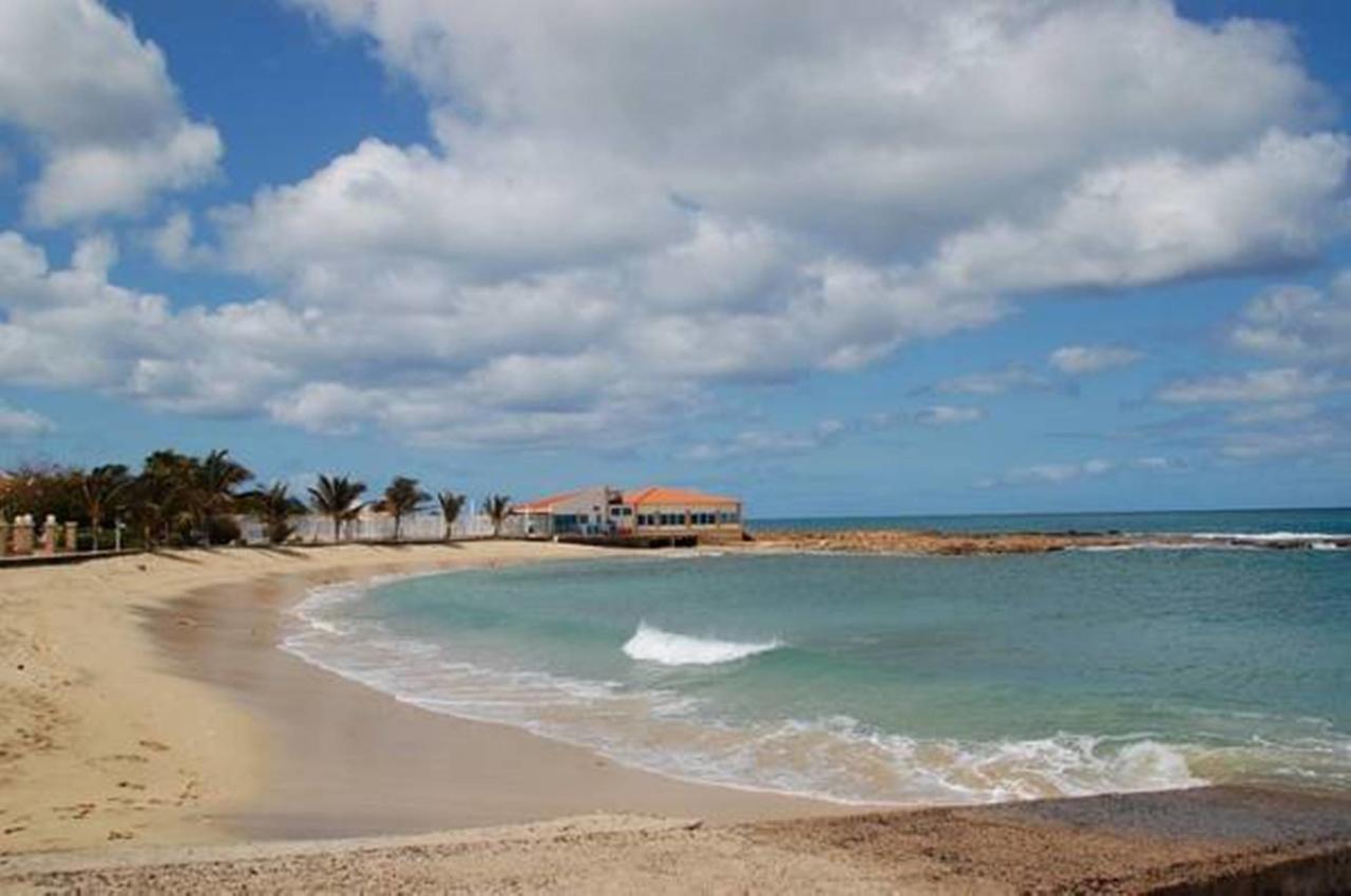 Hostels Holiday Cape Verde Санта-Мария Экстерьер фото